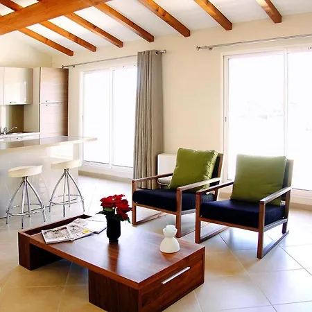 Salina Bay, Vecchio, Garden Side Apartment