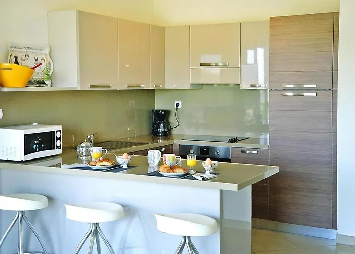 Appartement In Corsica Near Palombaggia *