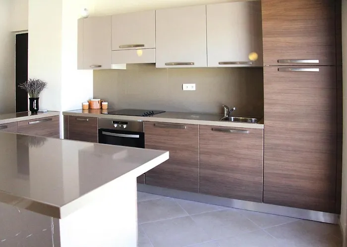 In Corsica Near Palombaggia Appartement *